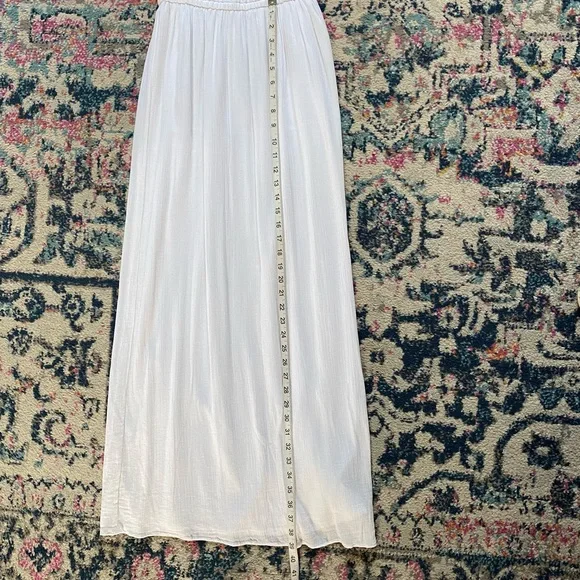 ✝️ AEO | NWOT • Gorgeous White Maxi Dress - Picture 4 of 12